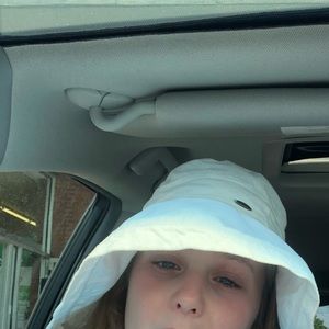 Meet your Posher, Juliet